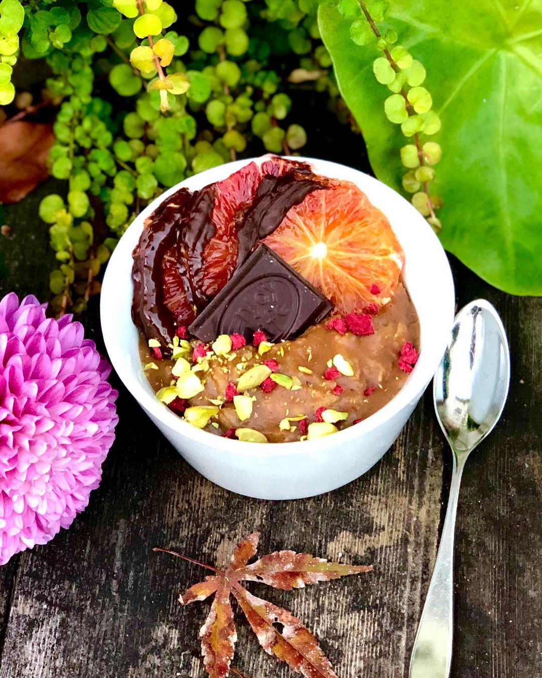 Vibrant Autumn Spiced Oatmeal Bowl