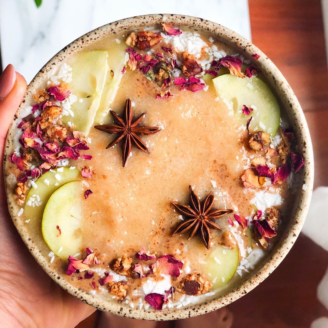Banana-free Holiday Spiced Pear Smoothie