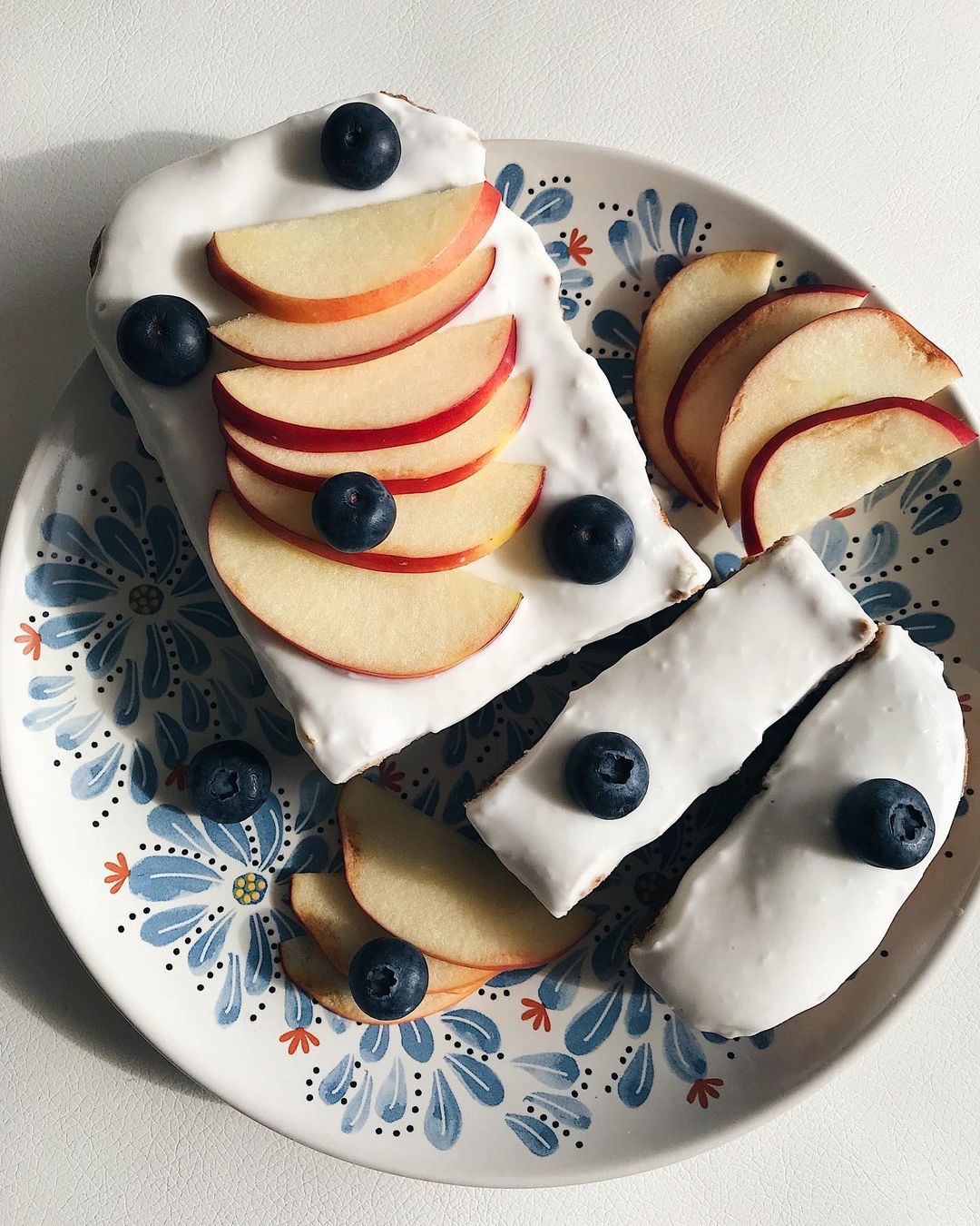 Vegan Banana Cake with Coconut Glaze