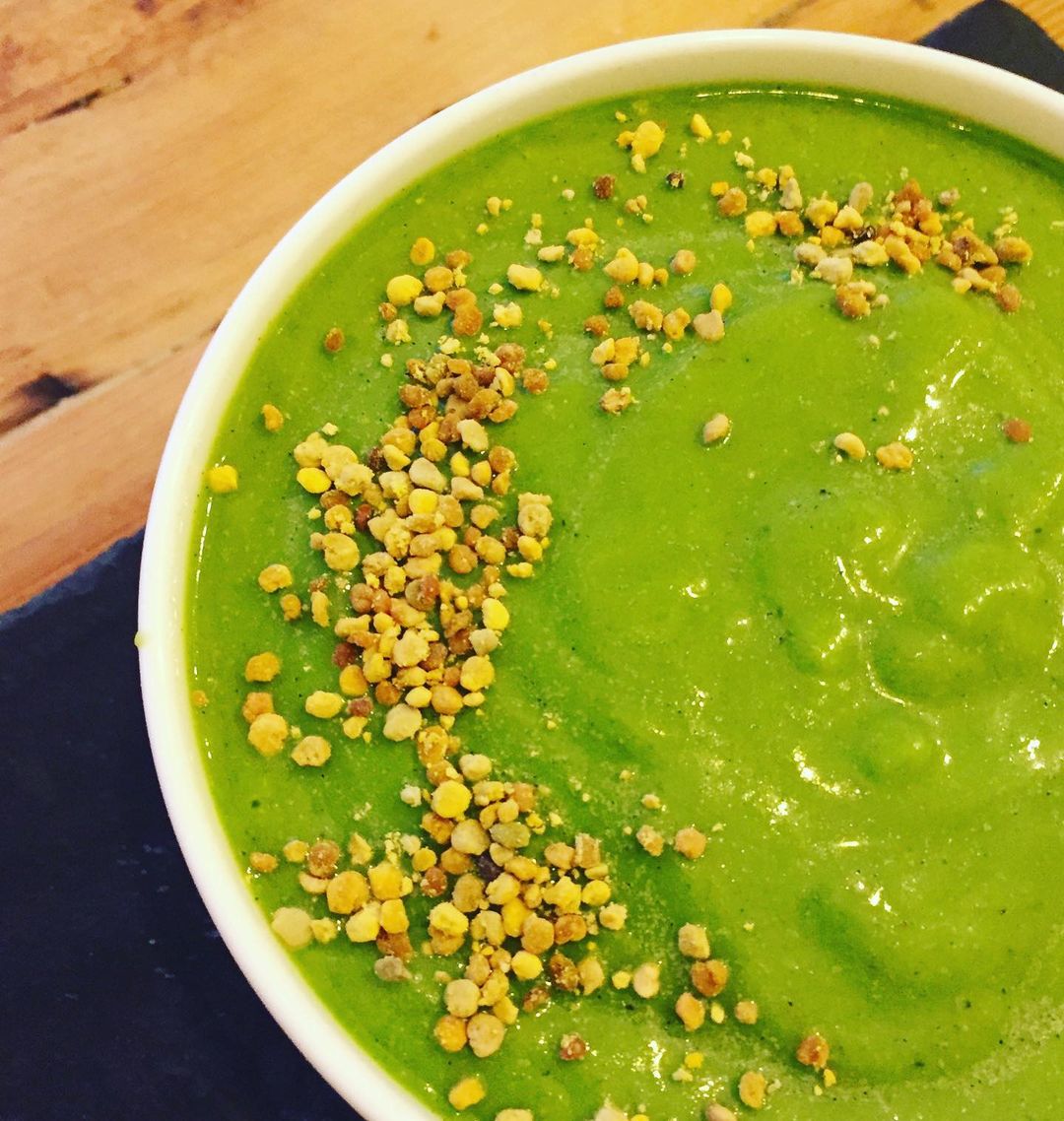 Supercharged Vanilla Matcha Smoothie with Vegetables