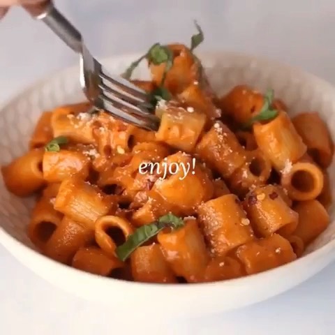 Roasted Red Pepper Pasta Sauce
