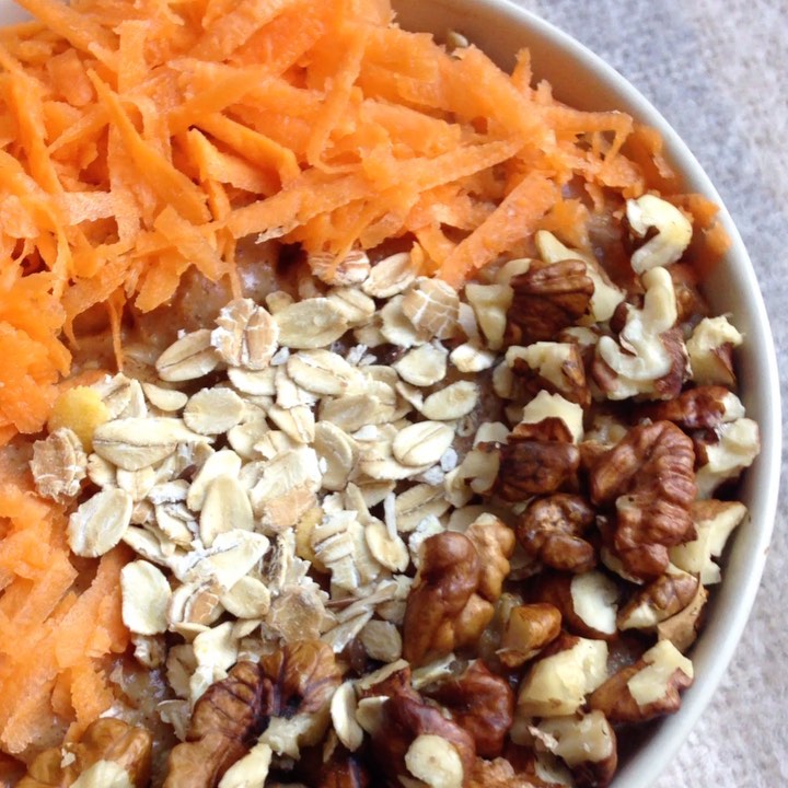 Carrot Cake Inspired Breakfast Oatmeal