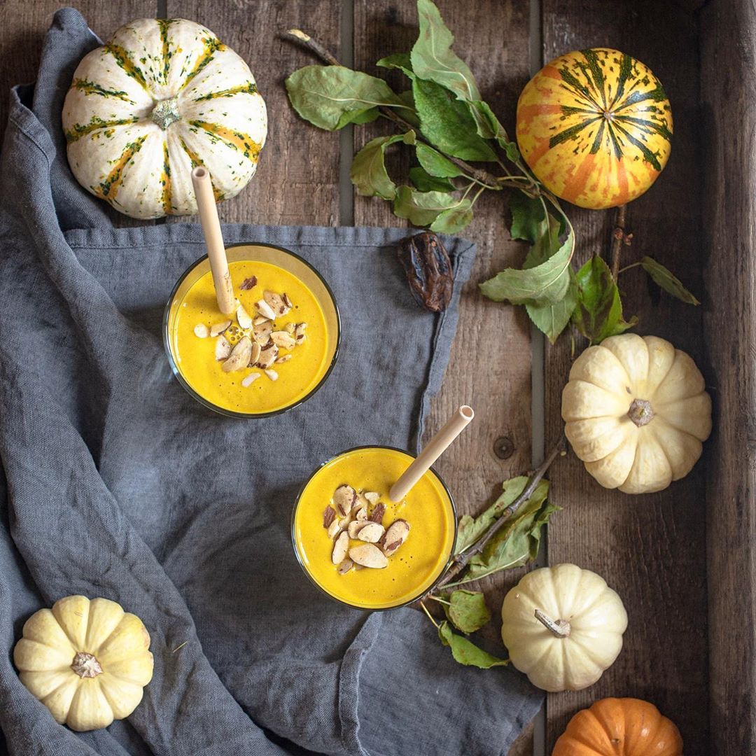 Easiest Healthiest Pumpkin Pie Breakfast Smoothie