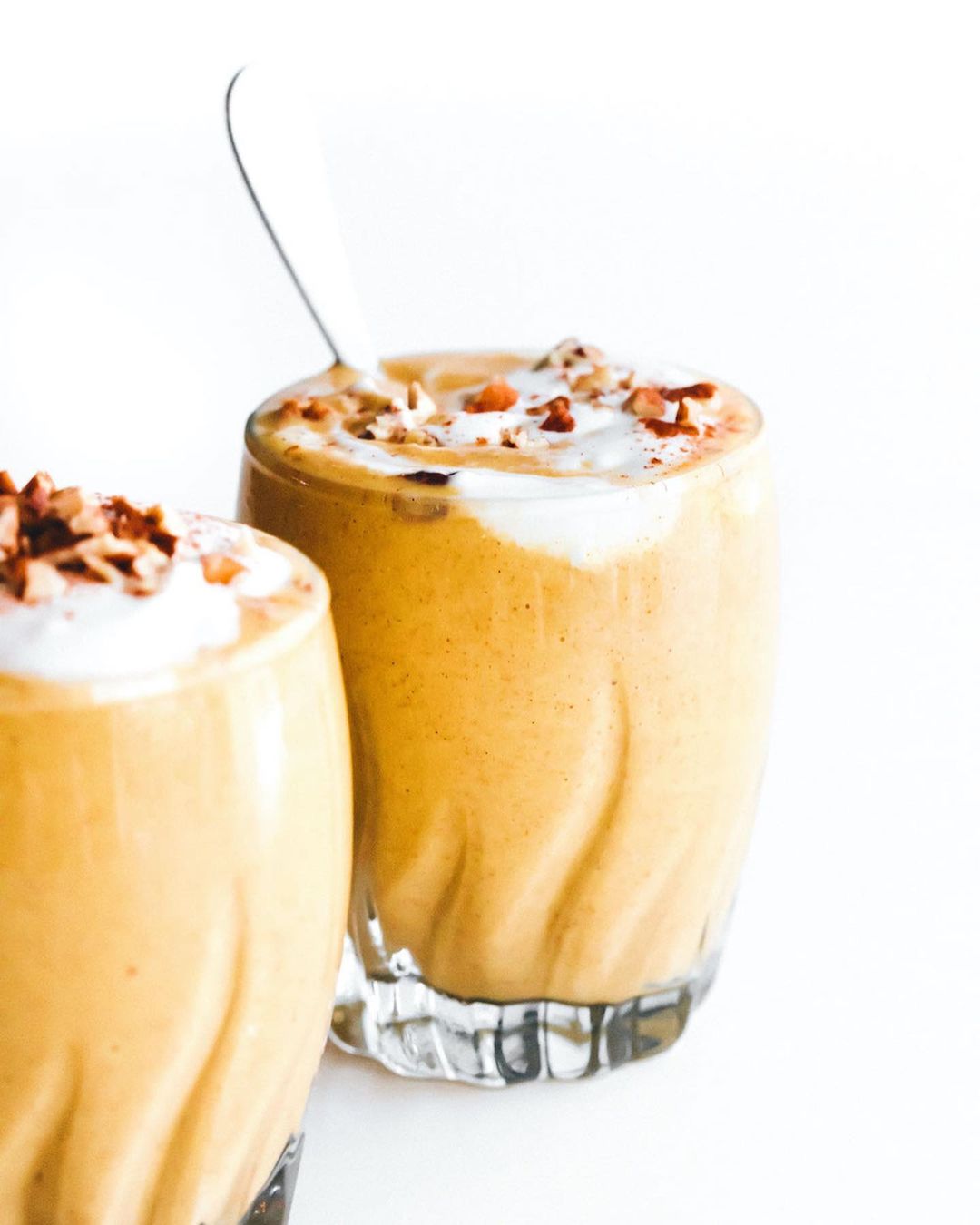 Creamy Vegan Pumpkin Spice Frosty