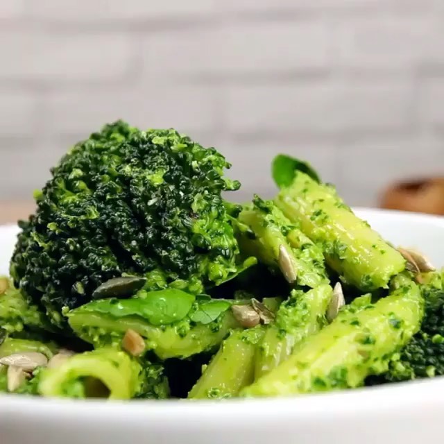 Healthy Green Pasta with Vegetables
