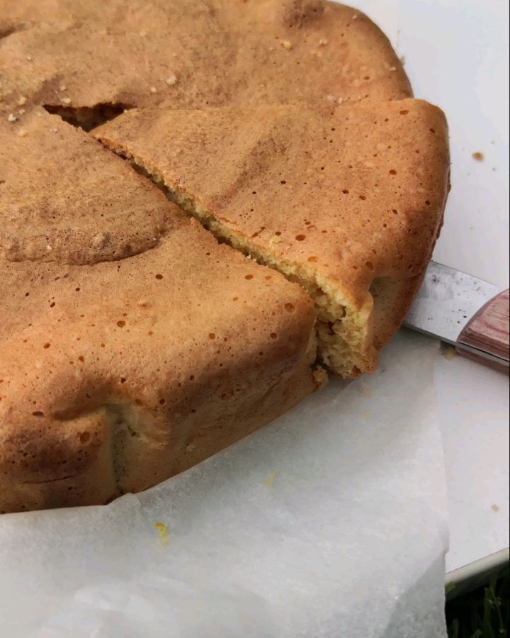 Fluffy Lemon Cake