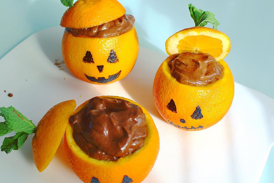 Healthy Avocado Chocolate Banana Mousse for Halloween
