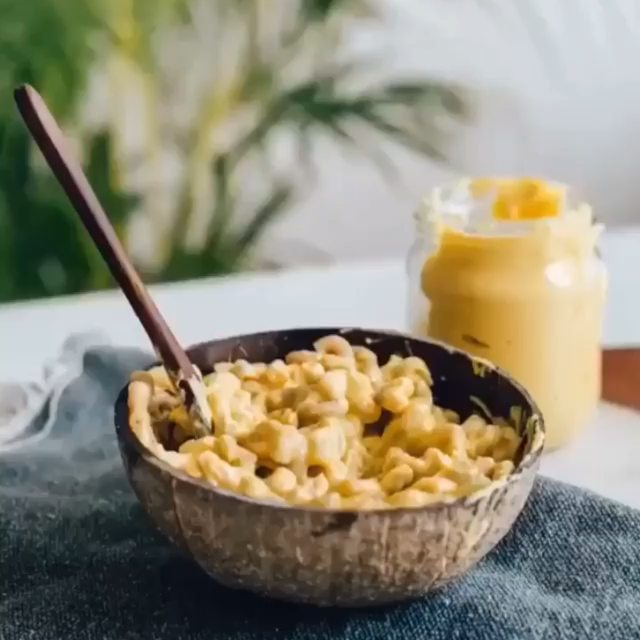 Vegan Mac and Cheese with Veggies