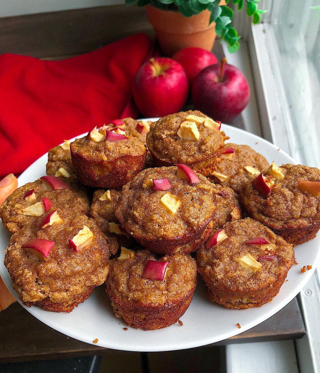 Mini Apple Cinnamon Muffins