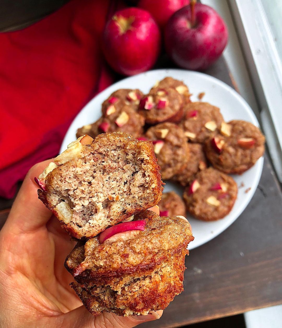 Mini Apple Cinnamon Muffins