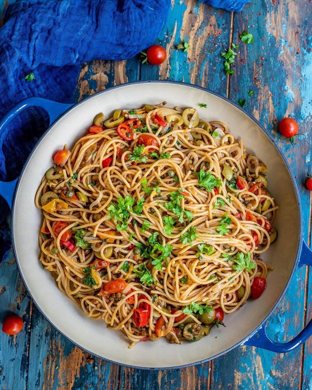 One Pot Puttanesca Pasta