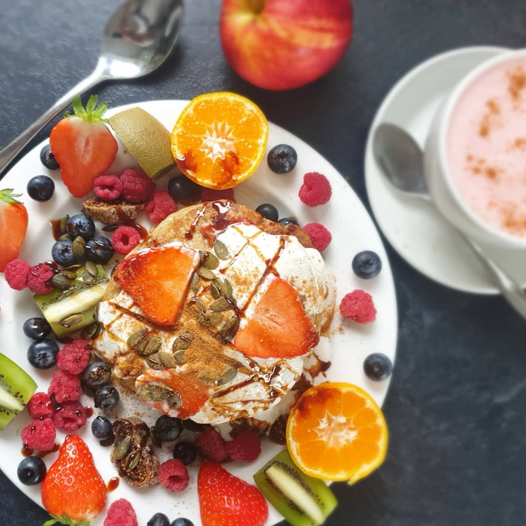 Oat and Banana Pancakes with Yogurt
