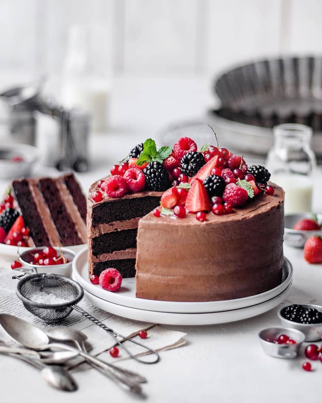 Avocado Chocolate Cake with Fudge Frosting