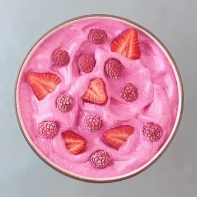 Pink Smoothie Bowl with Bananas and Beetroot
