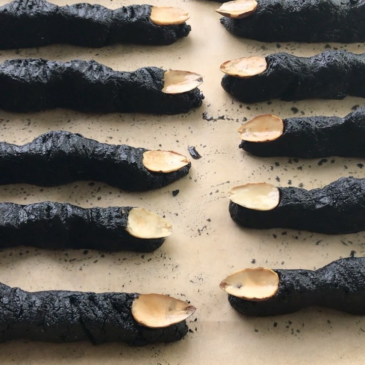 Detox Witch's Fingers Cookies