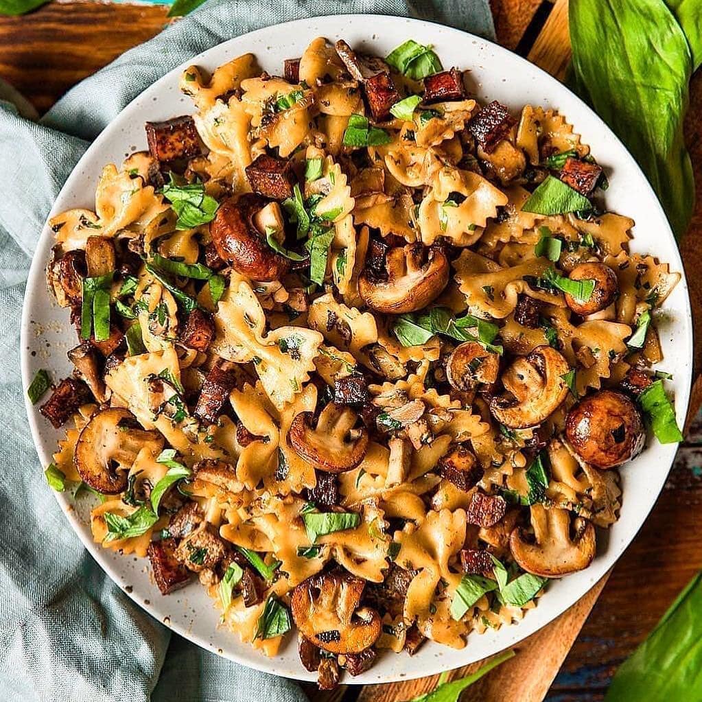 Creamy Vegan Mushroom Pasta