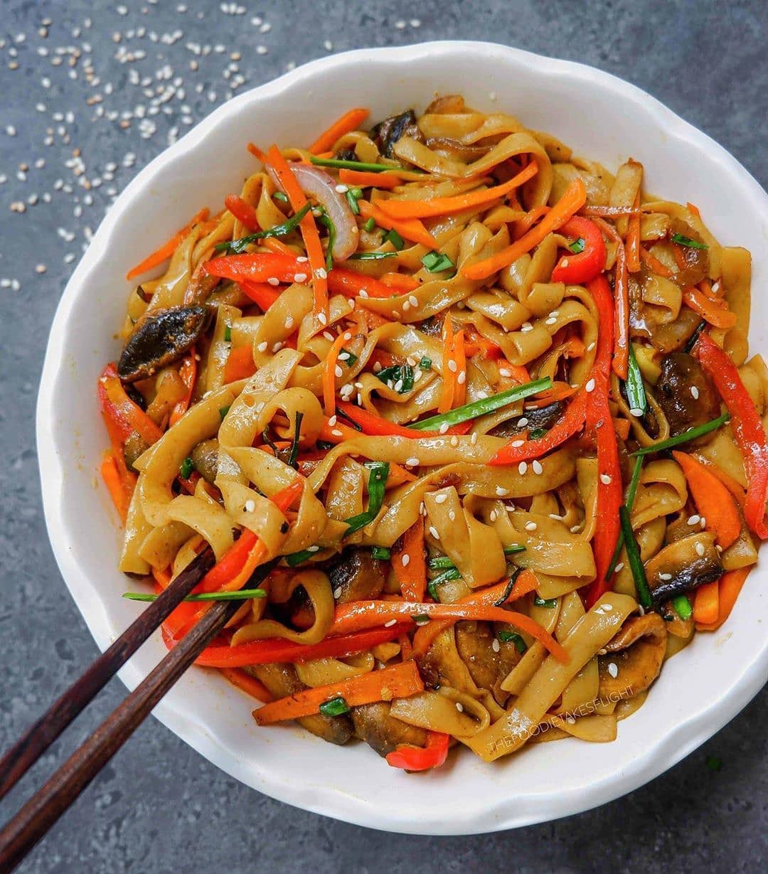 Stir-Fried Curry Noodles with Veggies and Mushrooms