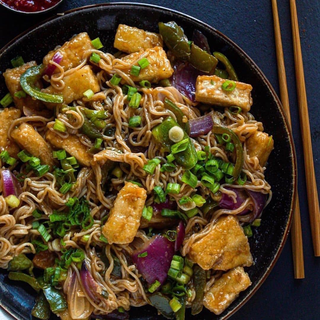 Noodles in Sweet and Spicy Tofu Sauce