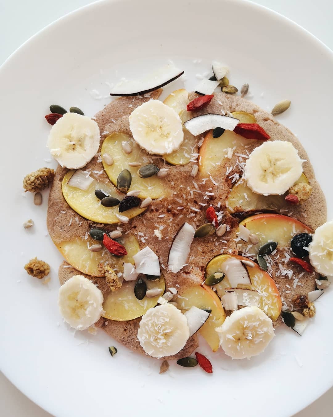 Easy Apple Pancake with Coconut and Vanilla