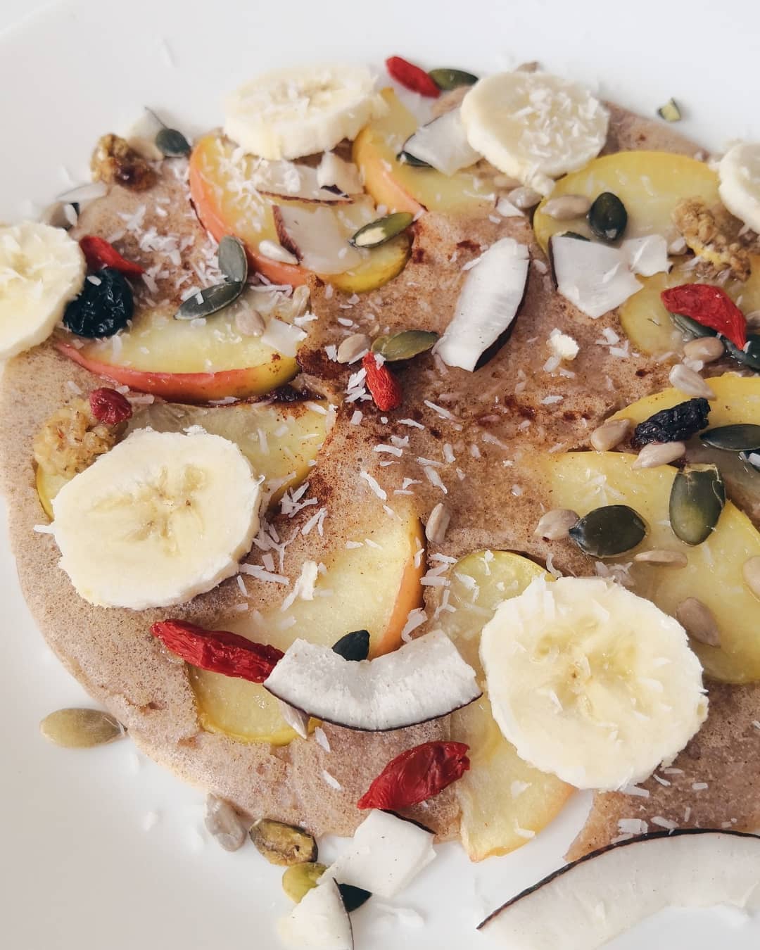 Easy Apple Pancake with Coconut and Vanilla