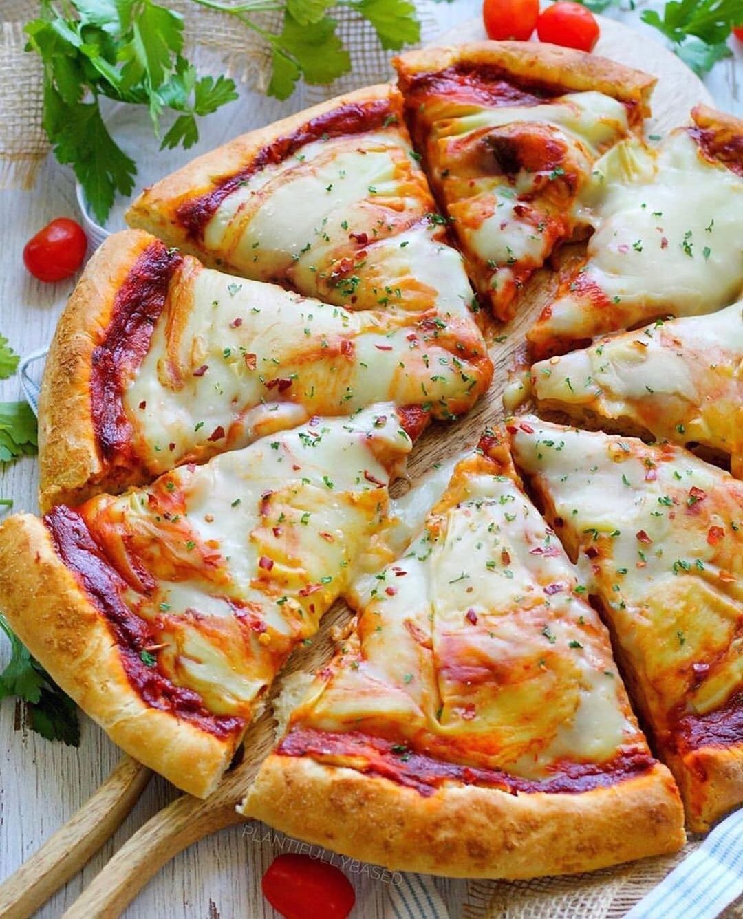 Easy Homemade Vegan Pizza