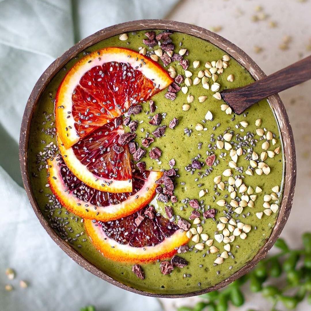 Matcha Smoothie in a Coconut Bowl
