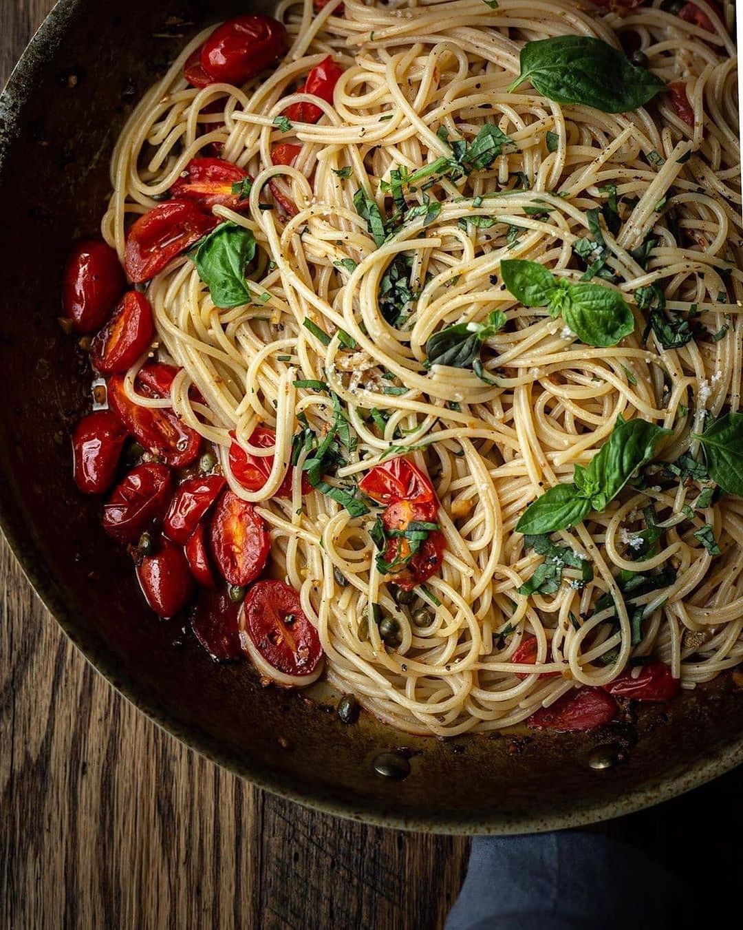 Tomato and Basil Pasta