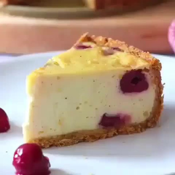 Vegan Cherry Cheesecake