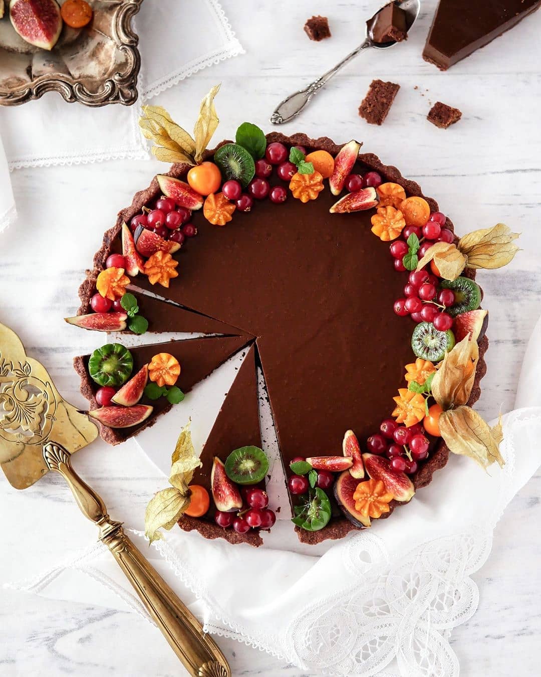 Avocado Chocolate Pudding Tart with Chocolate Shortbread Crust