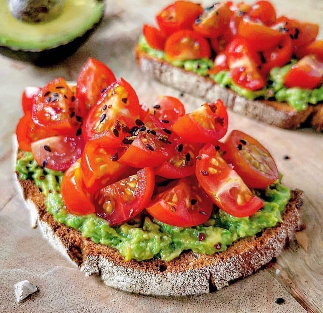 Toasts Topped with Avocado and Tomatoes
