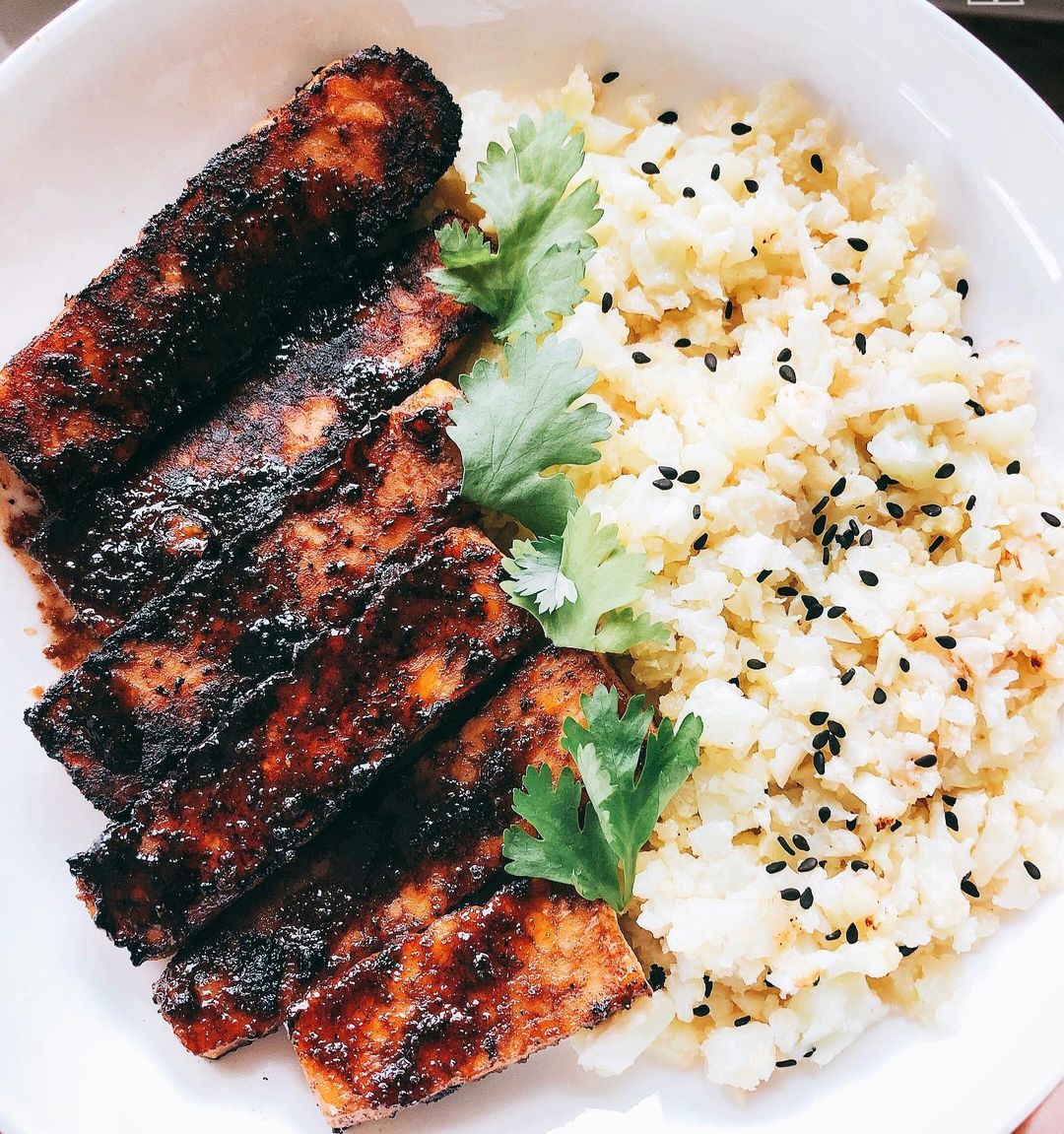 Marinated Tempeh with Cauliflower Rice