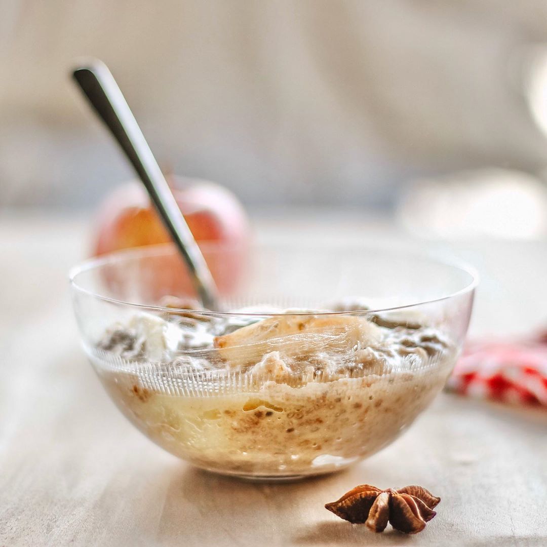 Easy Gluten-Free Oat and Apple Breakfast