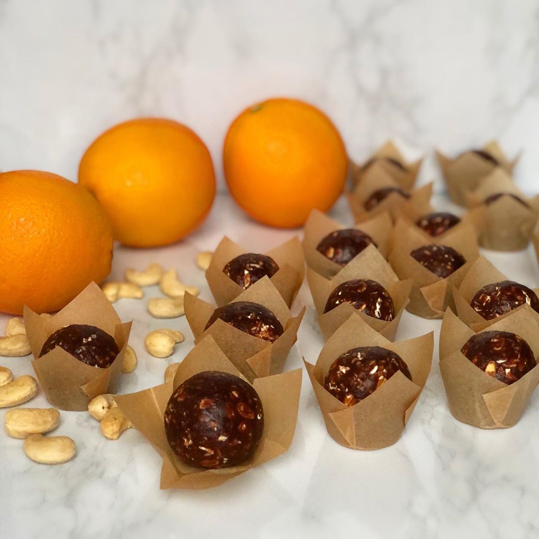 Healthy Chocolate Orange Oat Balls Snack