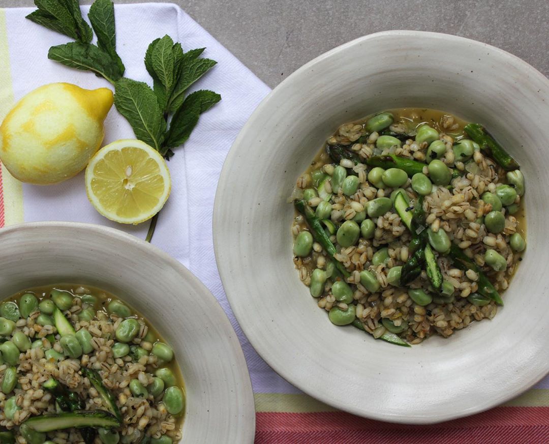 Zesty Herby Barley Risotto with Asparagus