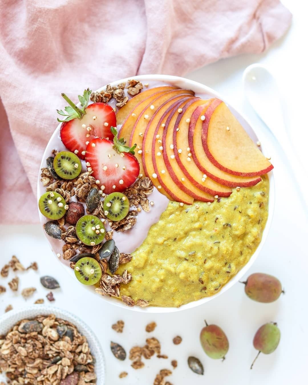 Vegan Turmeric Pumpkin Porridge Bowl
