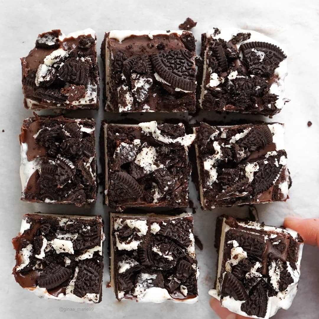 Cookie Ice Cream Bars with Brownie Base and Chocolate Cream