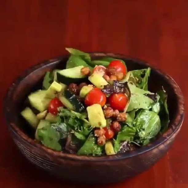 Roasted Chickpea and Avocado Salad