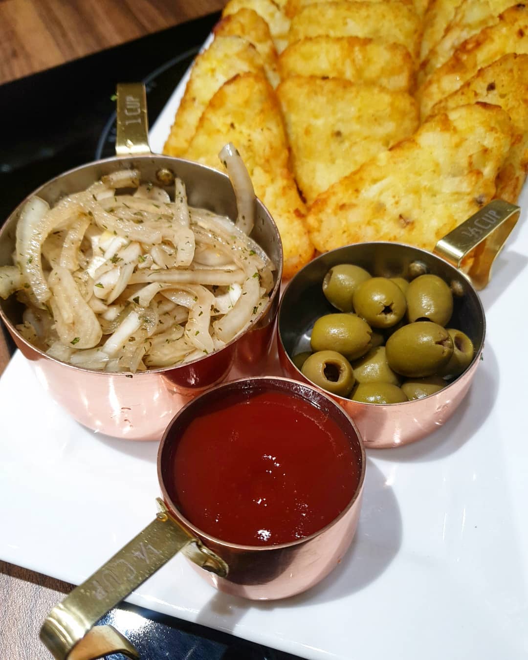 Five Minute Pickled Onions
