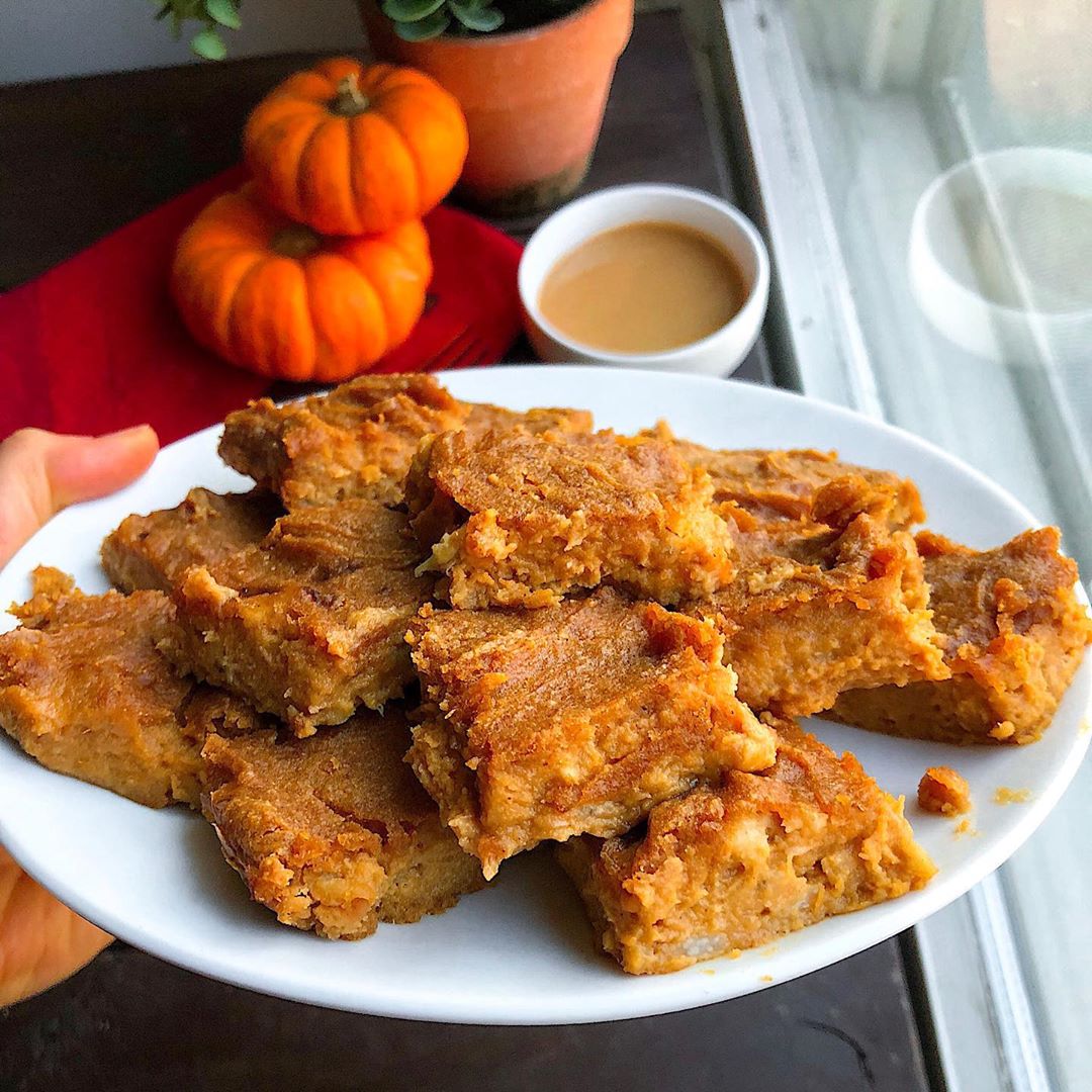 6 Ingredient Pumpkin Blondies