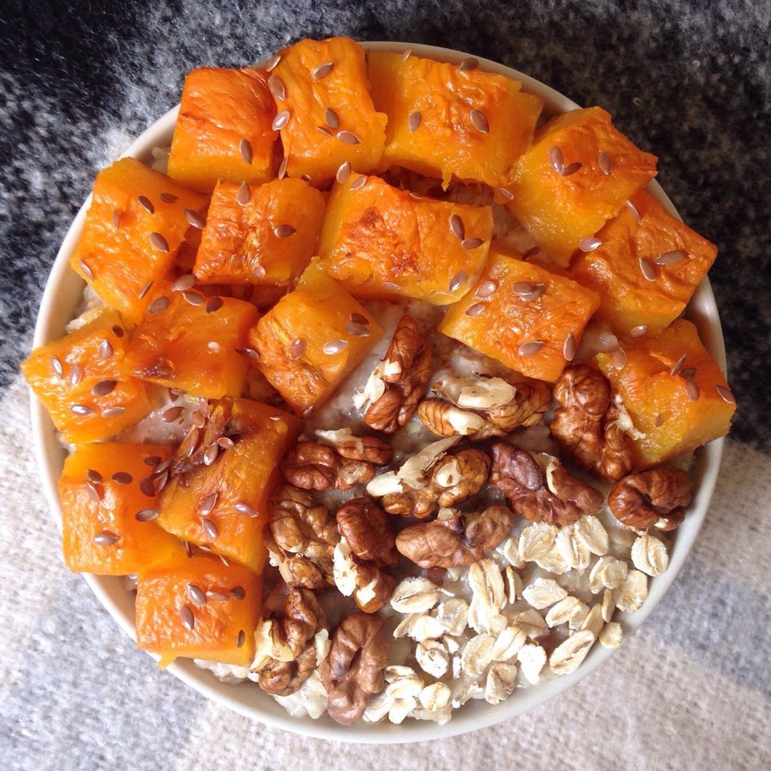 Pumpkin Pie and Walnut Oatmeal