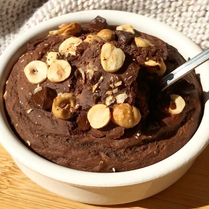 Nutella Inspired Baked Oats Breakfast Dish