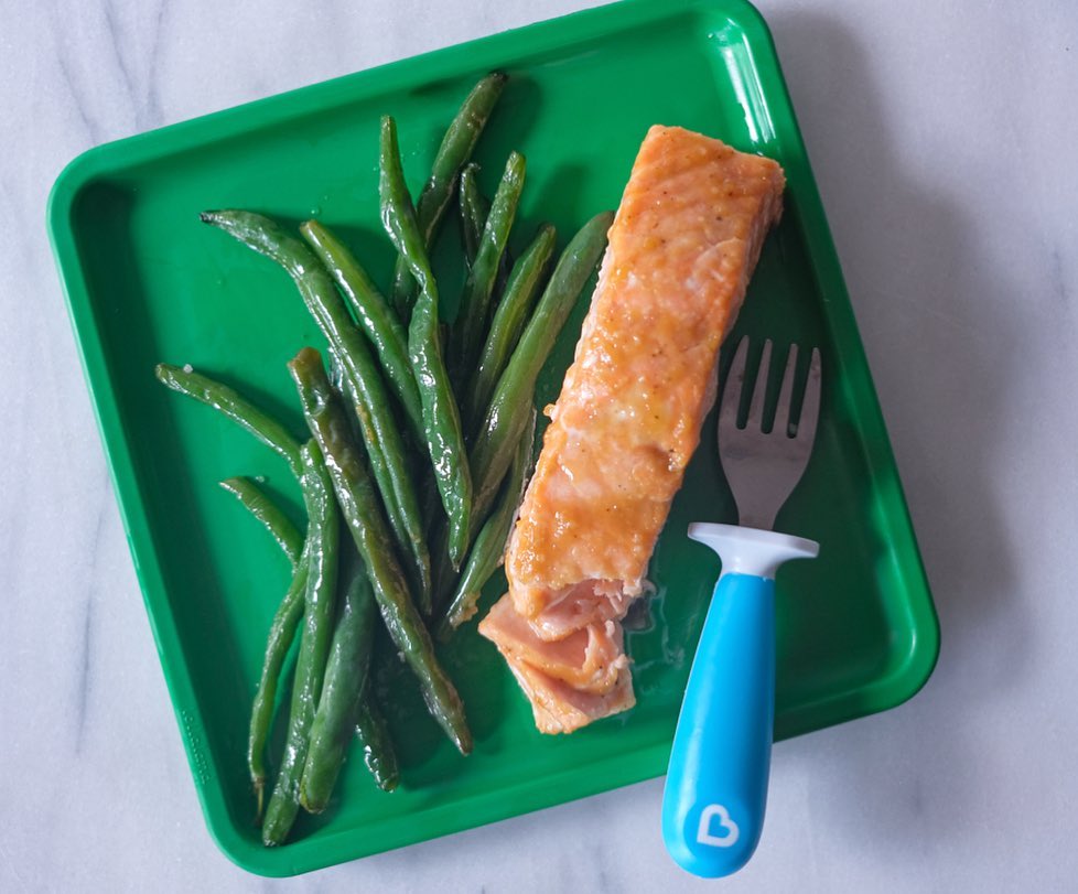 Maple and Miso Sheet-Pan Salmon with Green Beans