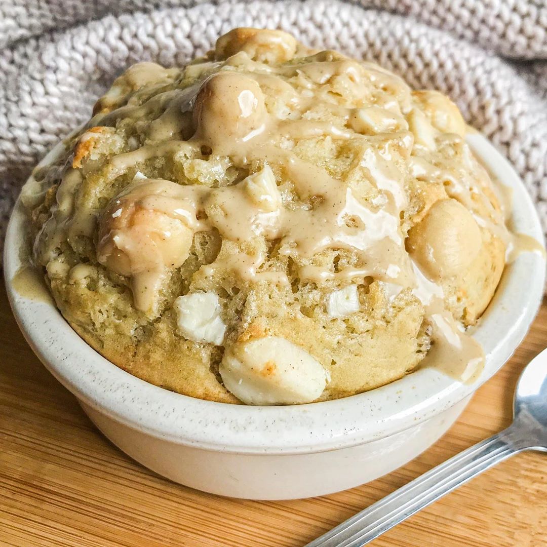 White Chocolate Macadamia Baked Oats