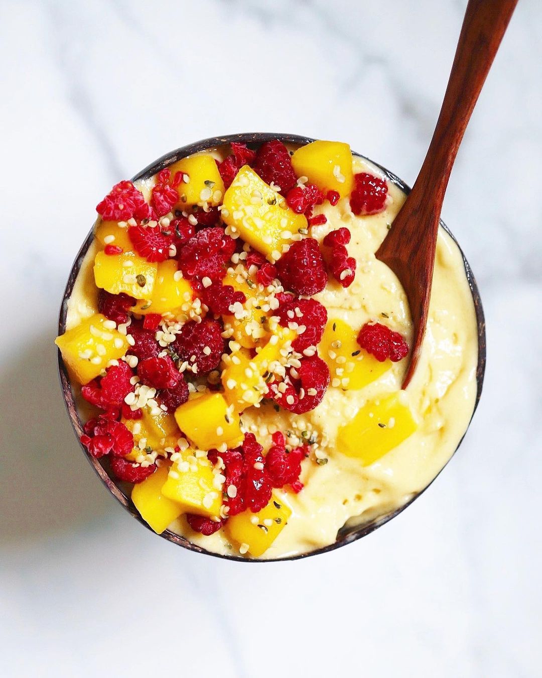 Vegan Tropical Smoothie Bowl