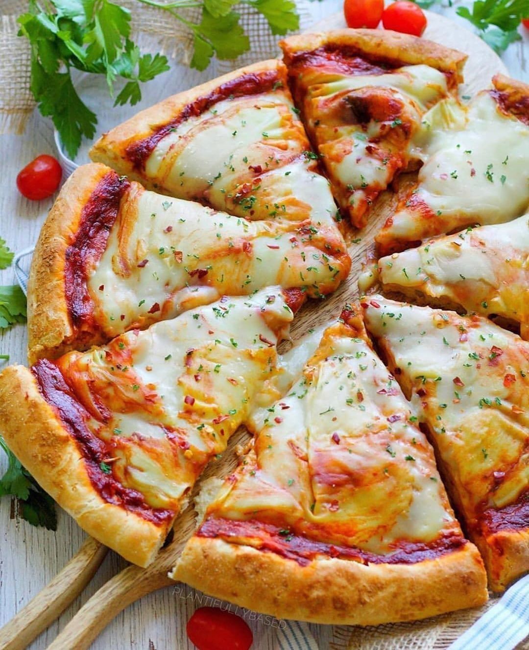 Homemade Vegan Pizza with Cauliflower Cheese