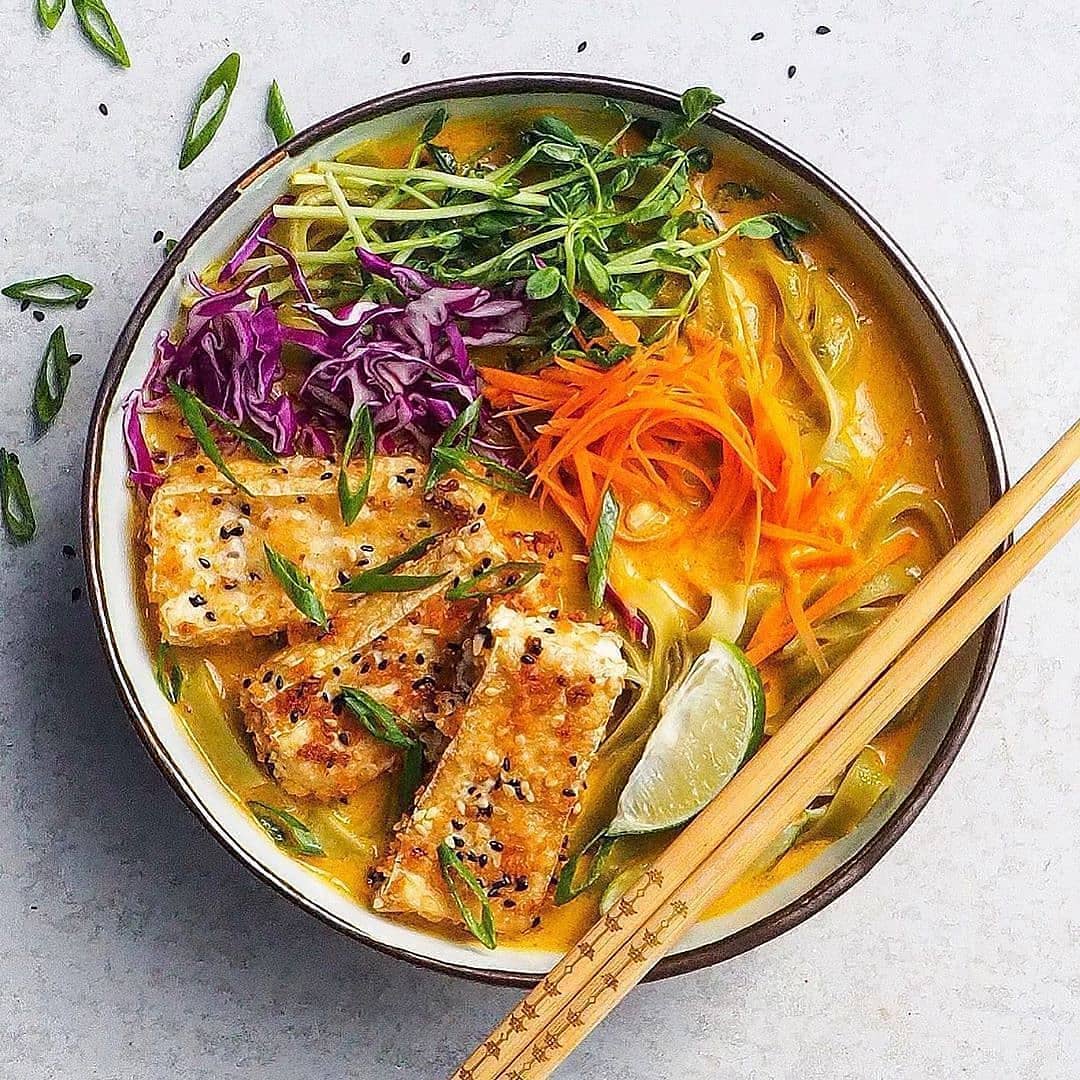 Creamy Coconut Curry Noodles