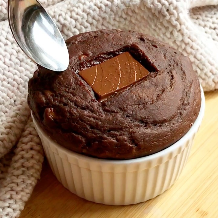 Peanut Butter Cup Lava Baked Oats