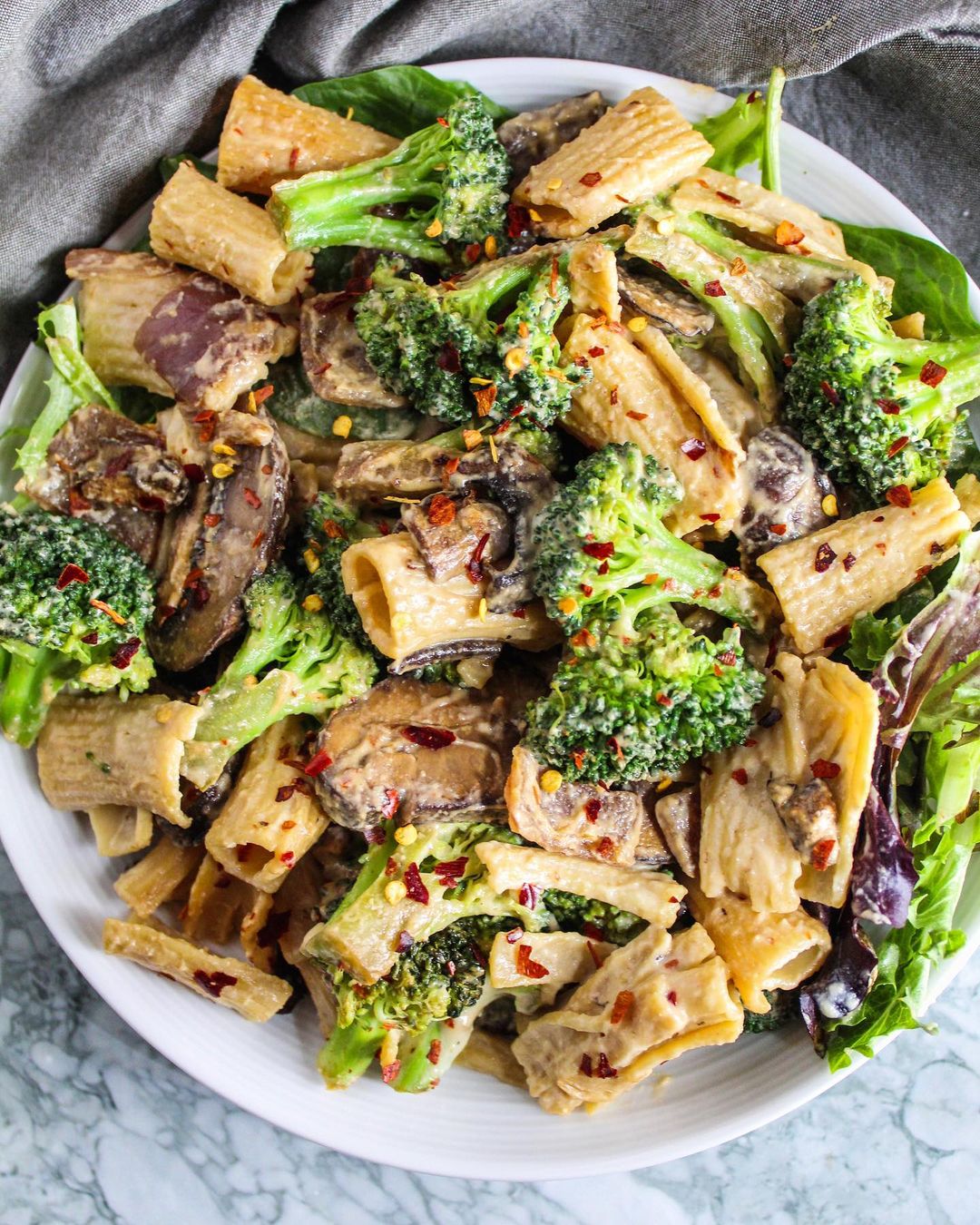 Easy Hummus Pasta with Sauce
