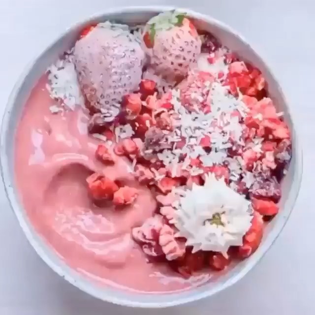 Pink Smoothie with Frozen Bananas and Raspberries