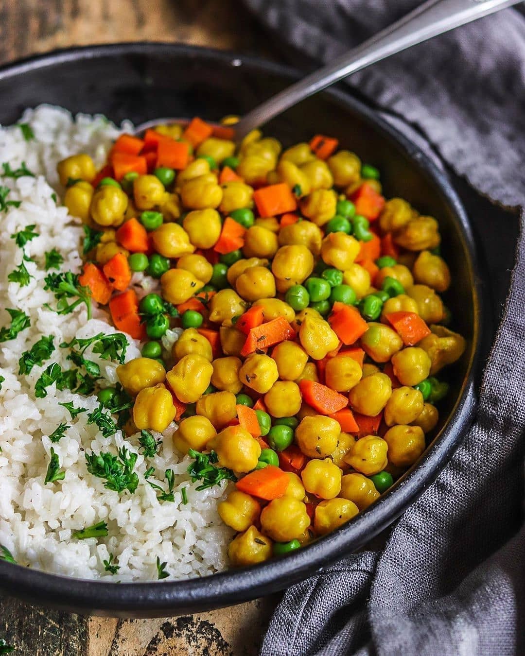 Chickpea Carrot Bowl